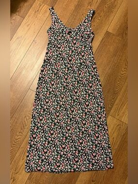 princess polly lainey midi dress Obsessed with the dress @Princess Polly Lainey midi dress in sage #ootd